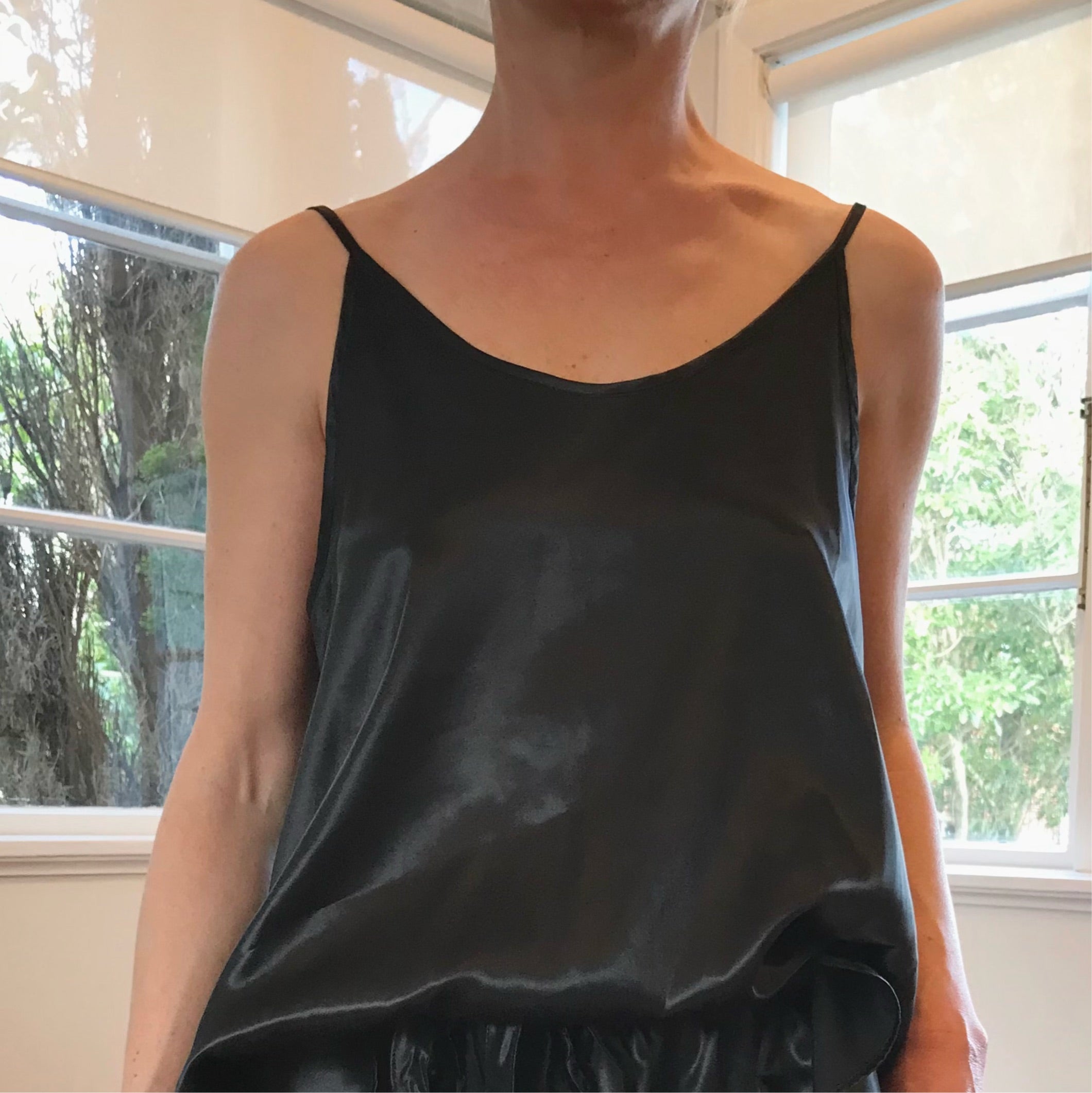 silk top, colour black 