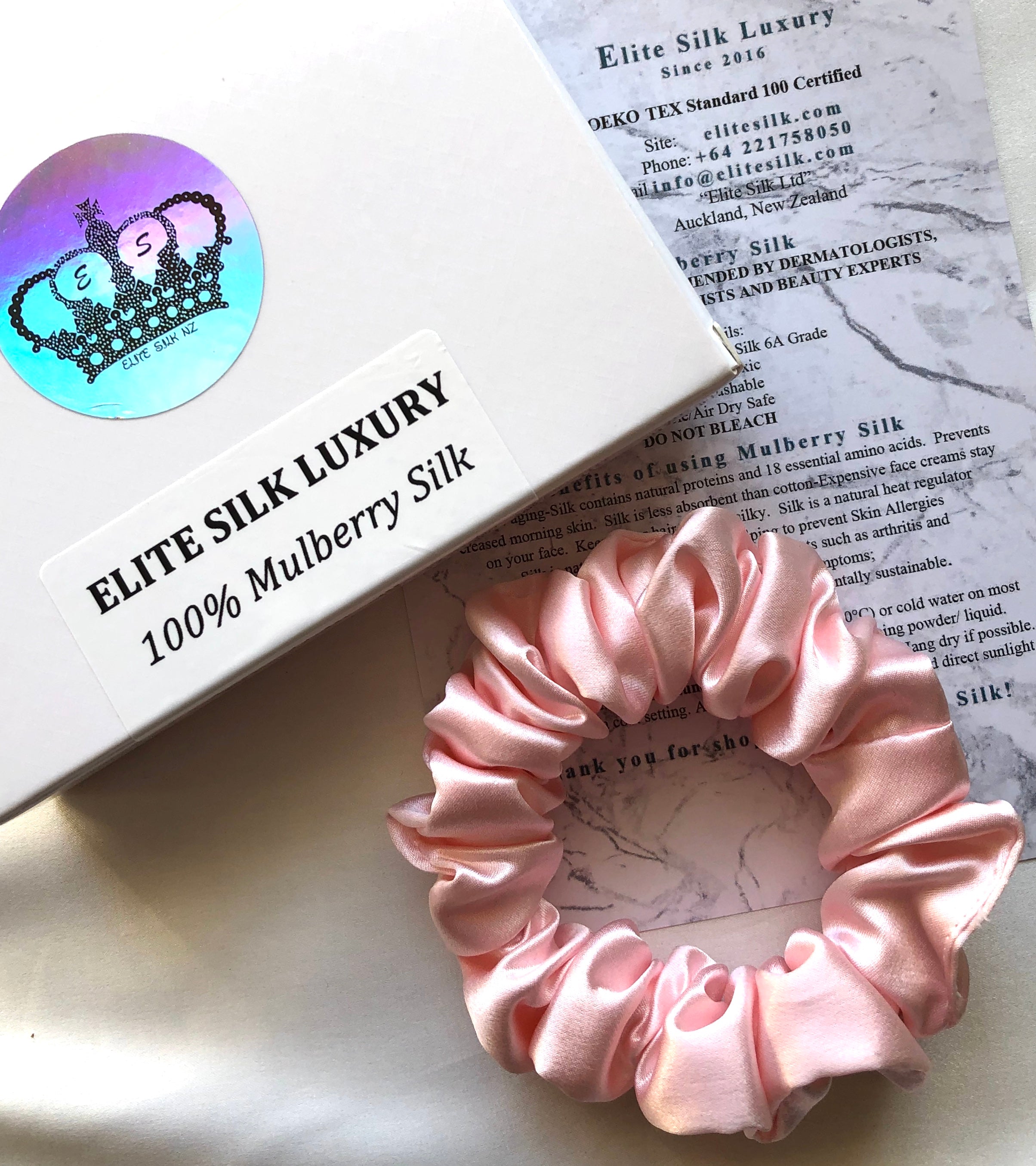 22 Momme Silk Scrunchie, Blush pink colour